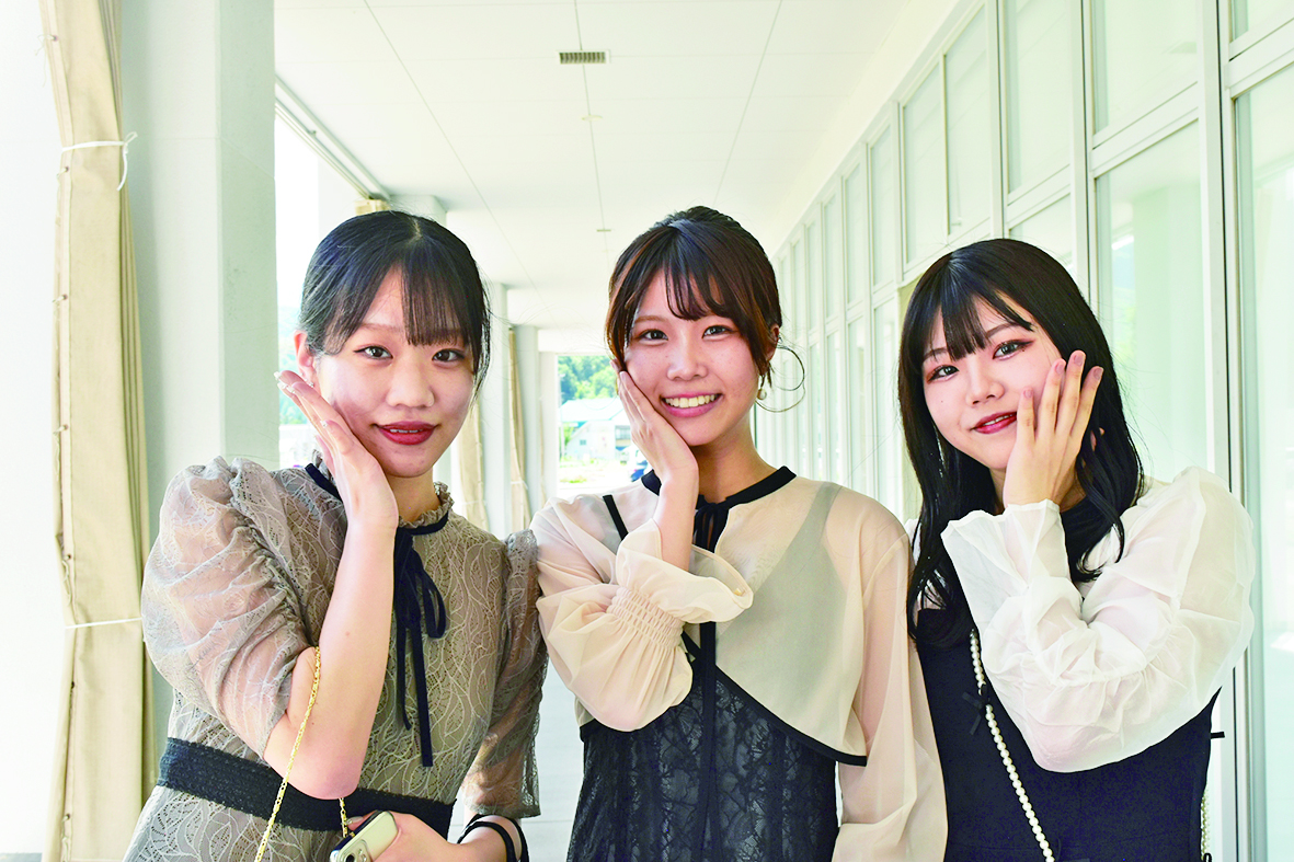 女子3人組
