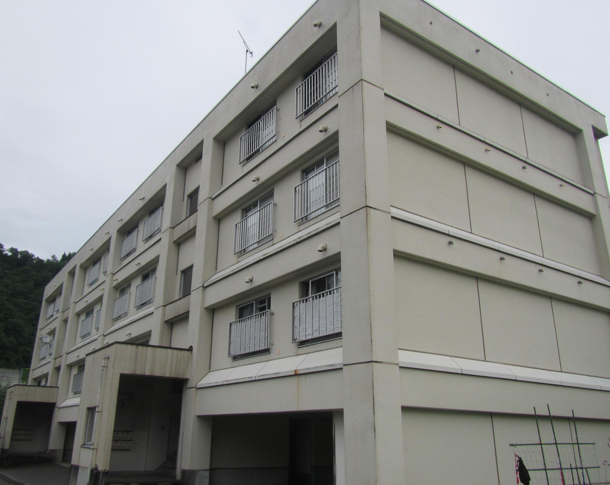町営東山住宅外観