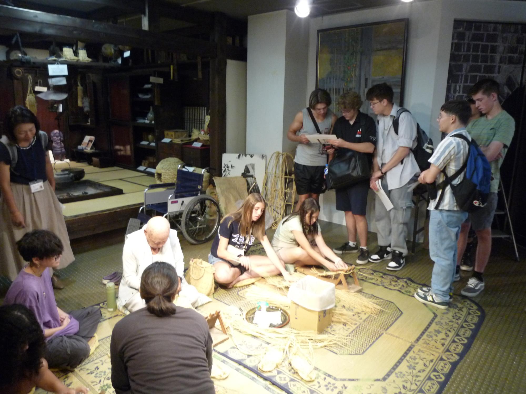 雪国館 わら細工づくり