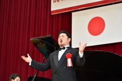 笛田博昭氏による独唱