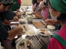 食育推進企画「太巻き寿司作り」